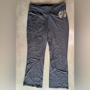 Harley Davidson Yoga Pants Black Wing Graphics XL… fits like a 3XL Tall